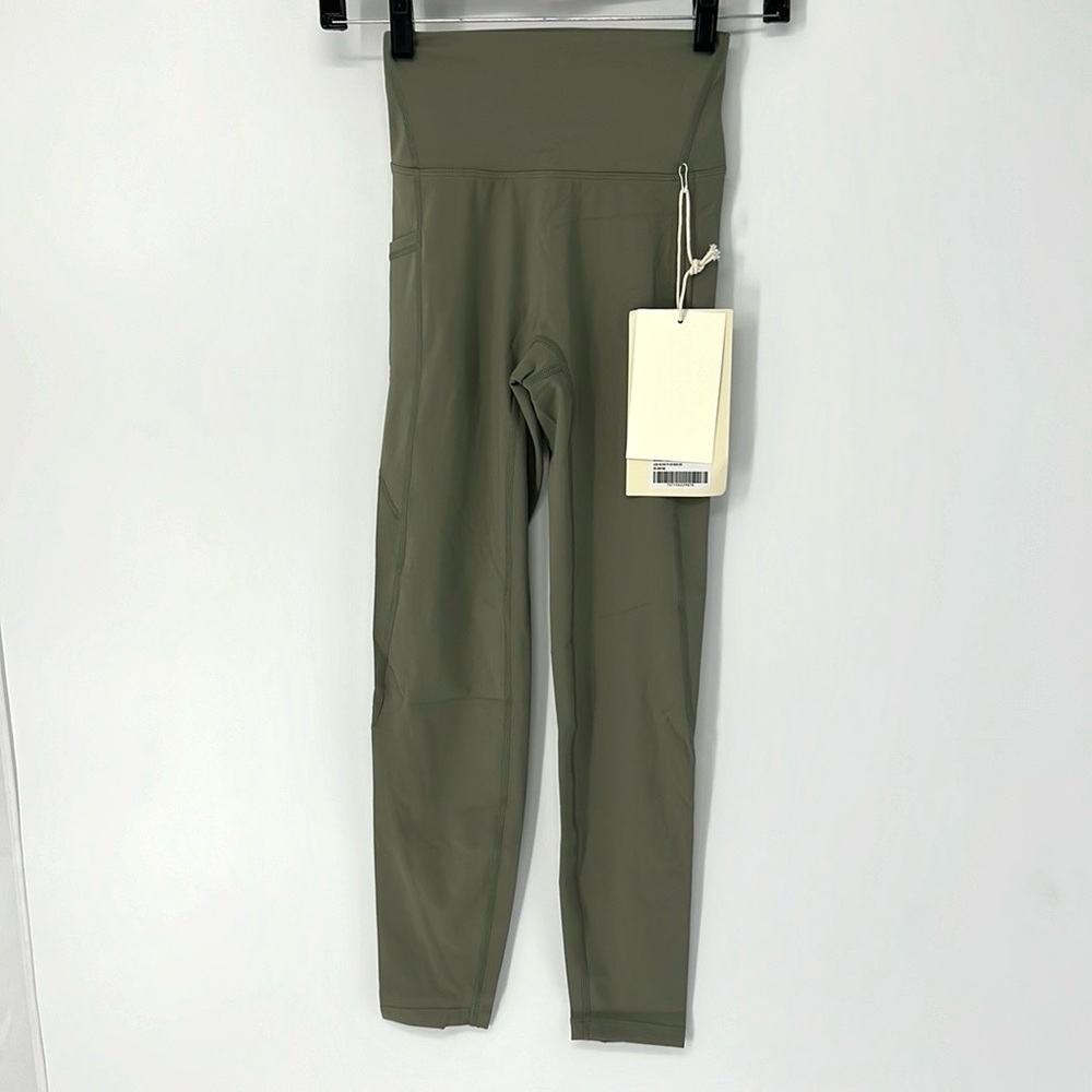 Adanola NWT ultimate pocket leggings XS
